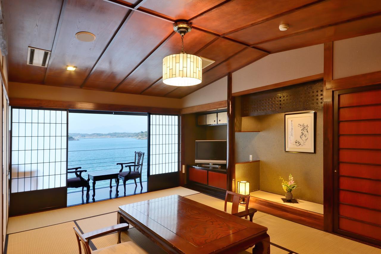 Uminoyasuragi Hotel Ryugu Kami Amakusa Buitenkant foto