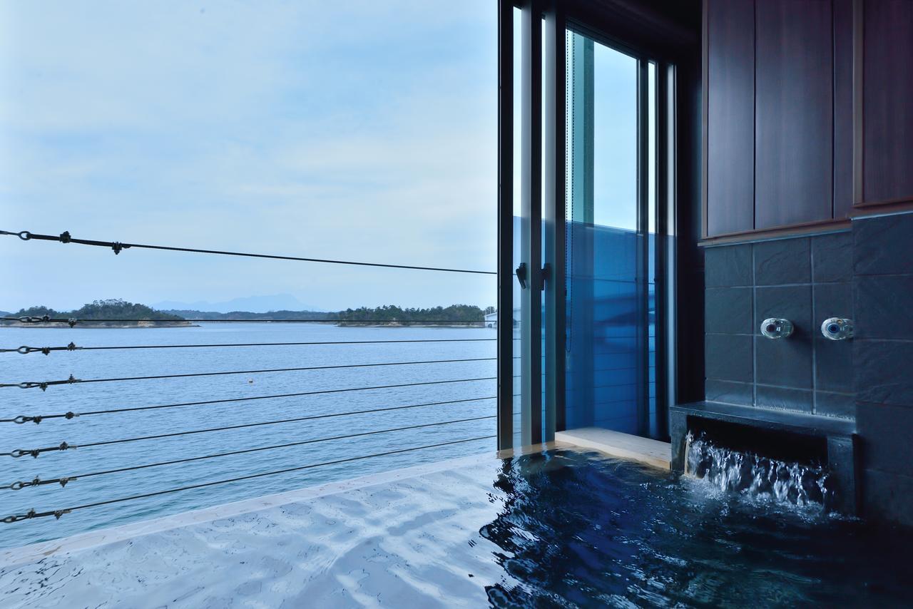 Uminoyasuragi Hotel Ryugu Kami Amakusa Buitenkant foto
