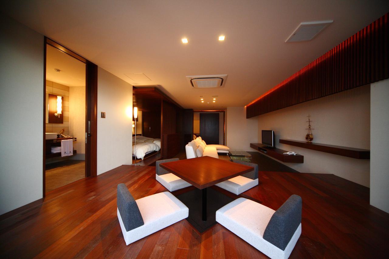 Uminoyasuragi Hotel Ryugu Kami Amakusa Buitenkant foto